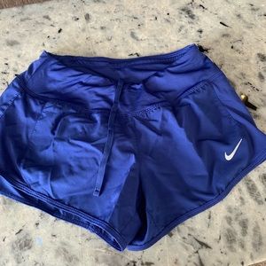 NIKE  DRI-FIR WOMAN SHORTS XS